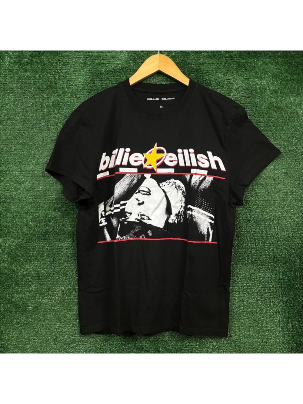 Billie Eilish Hit Me Hard and Soft The Tour Live in 3D T-Shirt Size Medium